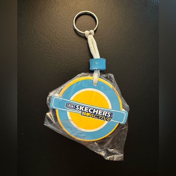 Vintage Skechers Active Blue and Yellow Keychain - Picture 1 of 2